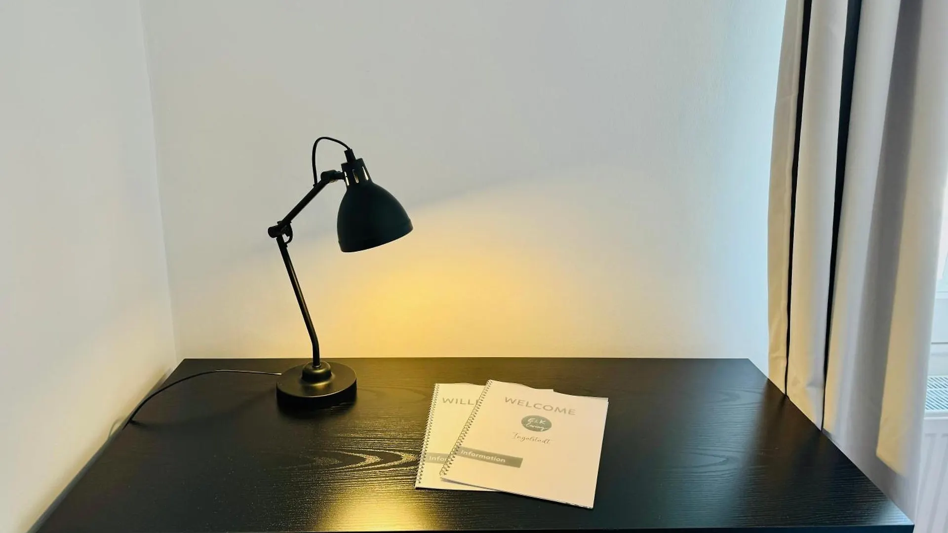 E&K Living - Design Apartments - Netflix - Audi - In Village - Free Parking Ingolstadt