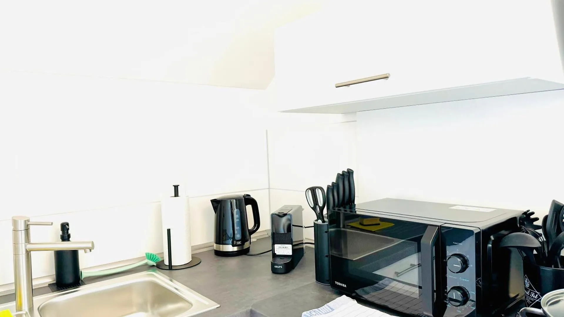 E&K Living - Design Apartments - Netflix - Audi - In Village - Free Parking Ingolstadt 0*,