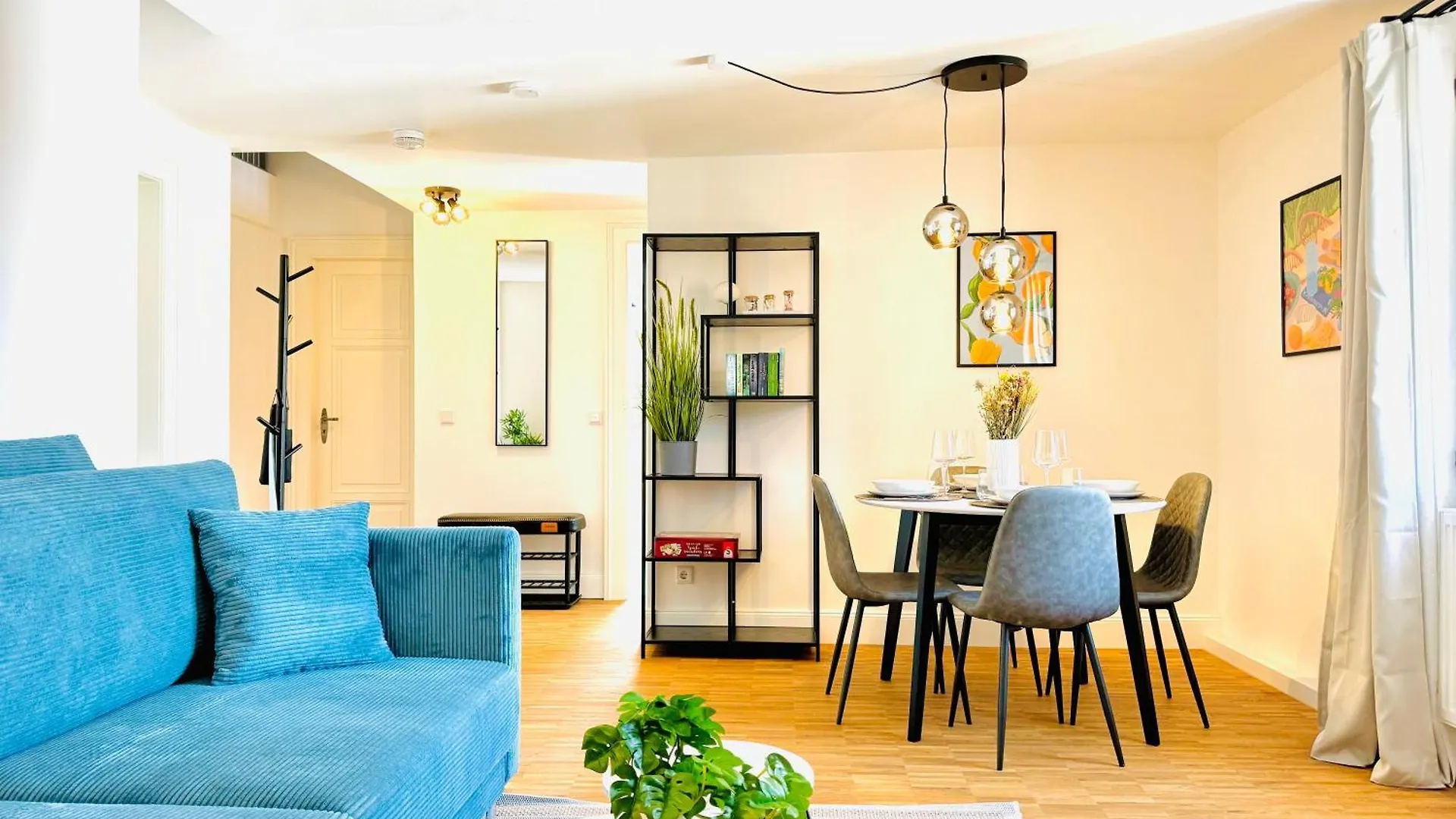 E&K Living - Design Apartments - Netflix - Audi - In Village - Free Parking Ingolstadt