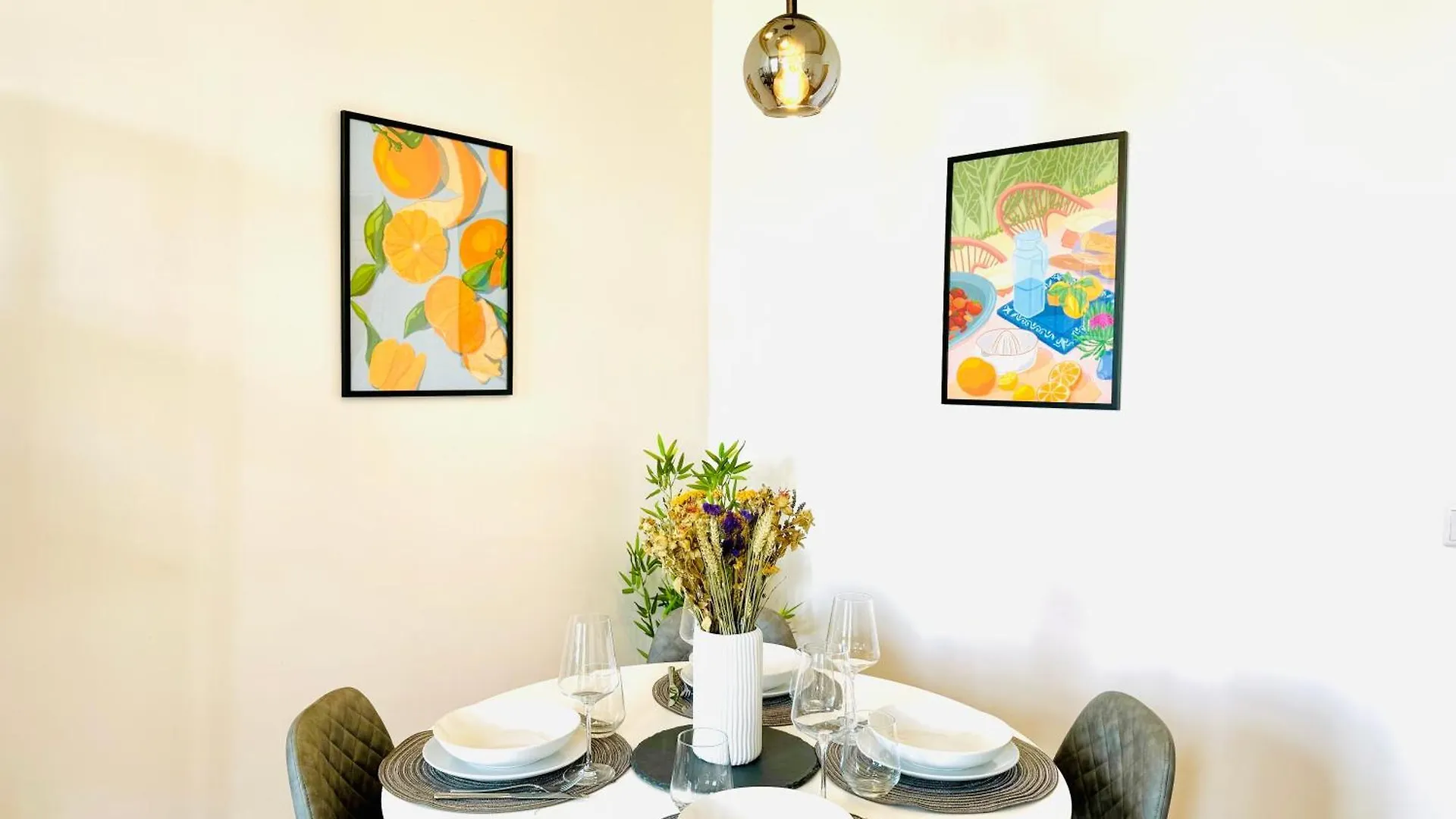 Aparthotel E&K Living - Design Apartments - Netflix - Audi - In Village - Free Parking Ingolstadt