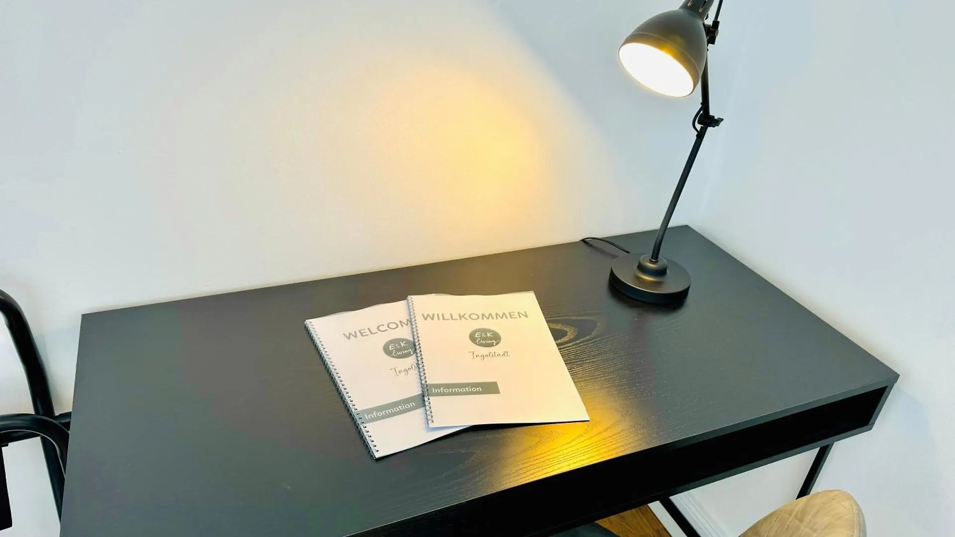 E&K Living - Design Apartments - Netflix - Audi - In Village - Free Parking Ingolstadt