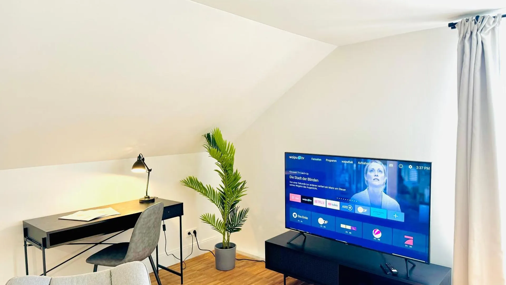 E&K Living - Design Apartments - Netflix - Audi - In Village - Free Parking Ingolstadt 0*,  Deutschland