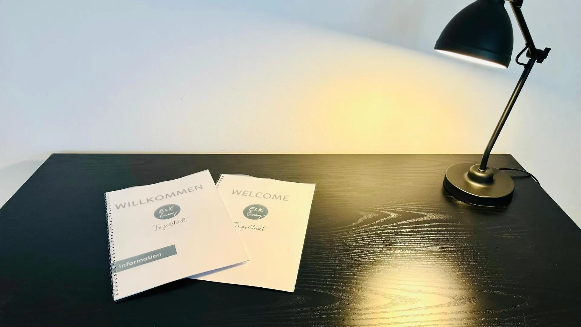 Aparthotel E&K Living - Design Apartments - Netflix - Audi - In Village - Free Parking Ingolstadt Deutschland