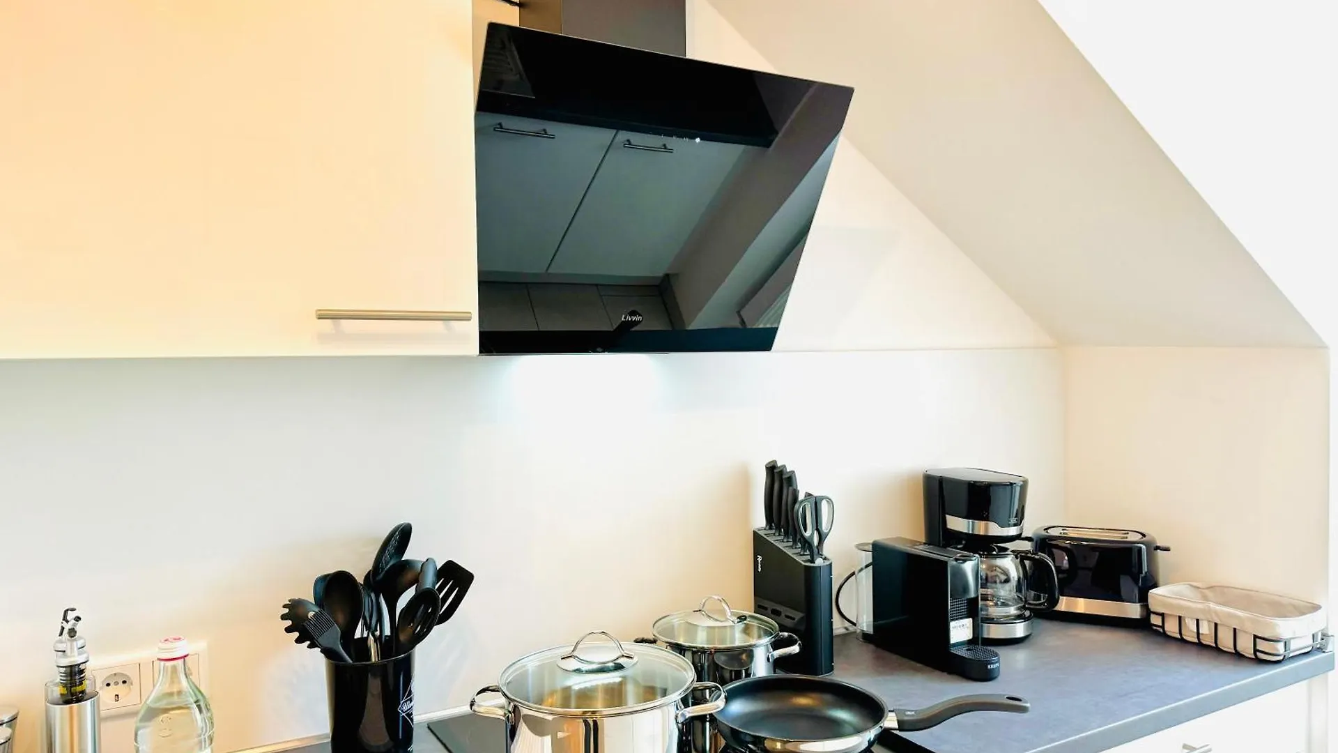 E&K Living - Design Apartments - Netflix - Audi - In Village - Free Parking Ingolstadt 0*,