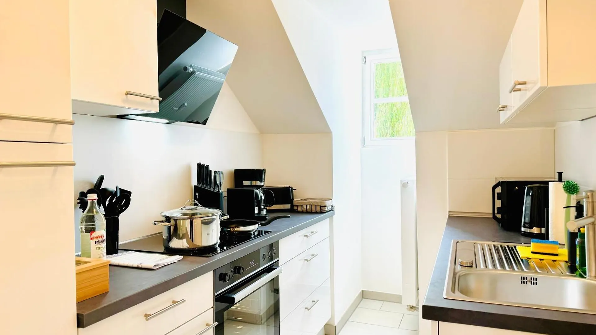 E&K Living - Design Apartments - Netflix - Audi - In Village - Free Parking Ingolstadt 0*,  Deutschland