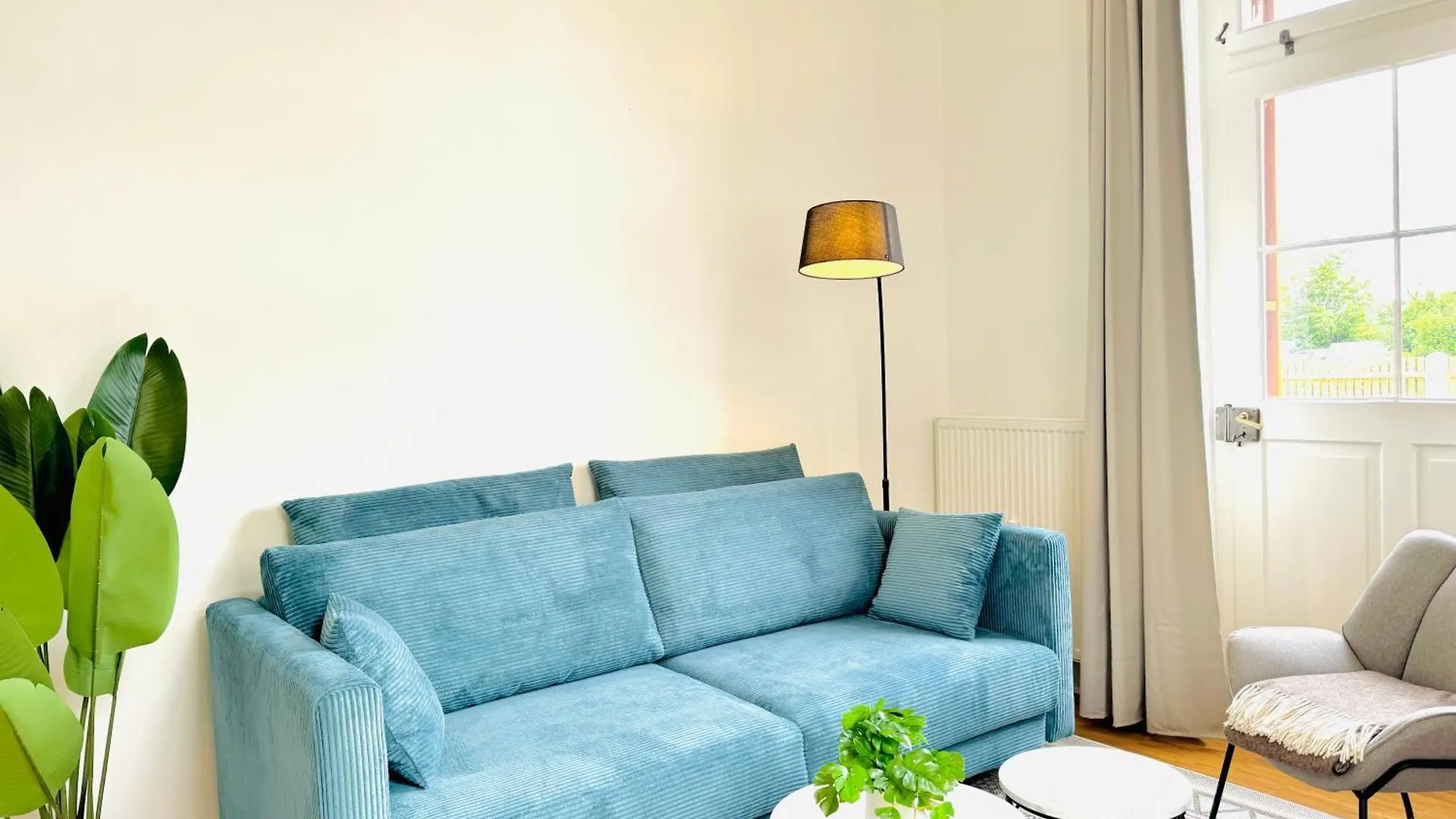 E&K Living - Design Apartments - Netflix - Audi - In Village - Free Parking Ingolstadt Aparthotel
